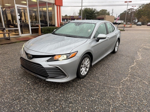 Toyota Camry LE Auto (Natl) 2024