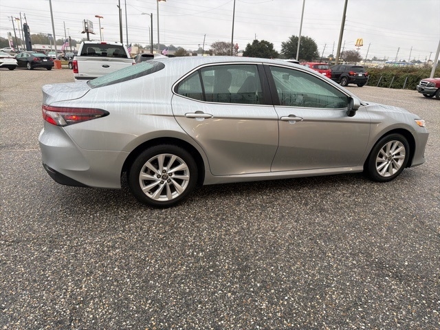 Toyota Camry LE Auto (Natl) 2024