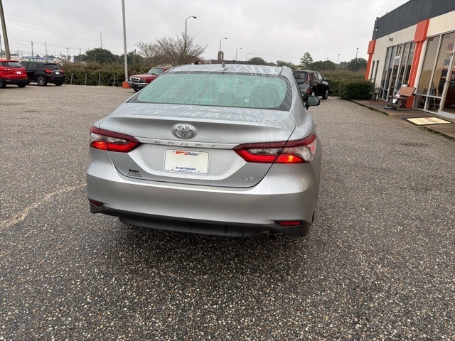 Toyota Camry LE Auto (Natl) 2024