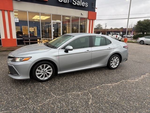 Toyota Camry LE Auto (Natl) 2024