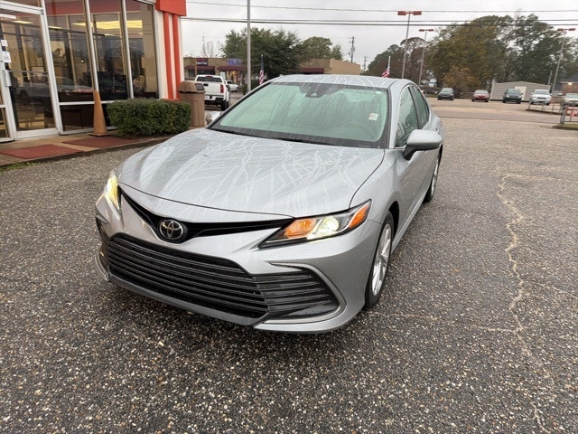 Toyota Camry LE Auto (Natl) 2024