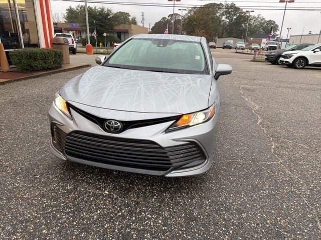 Toyota Camry LE Auto (Natl) 2024