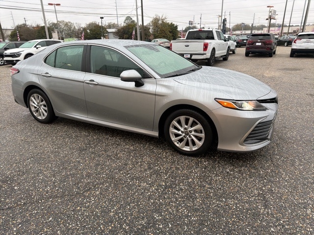 Toyota Camry LE Auto (Natl) 2024