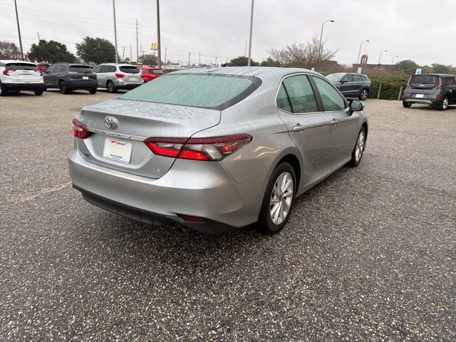 Toyota Camry LE Auto (Natl) 2024
