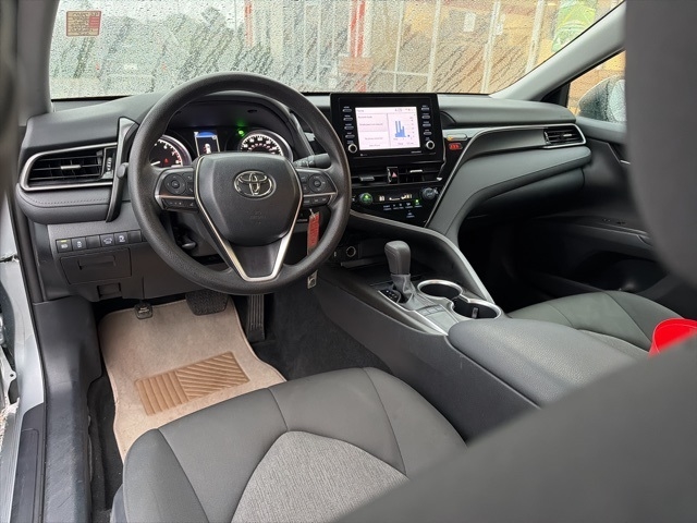 Toyota Camry LE Auto (Natl) 2024