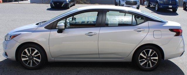 Nissan Versa SV CVT 2022