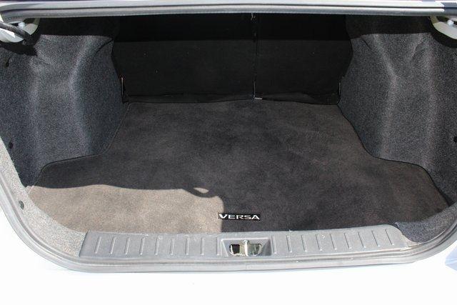 Nissan Versa SV CVT 2022