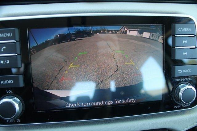 Nissan Versa SV CVT 2022