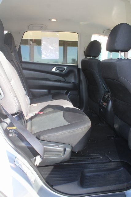 Nissan Pathfinder FWD SV 2020