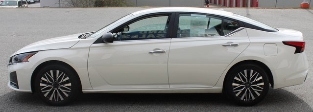 Nissan Altima SV FWD 2025