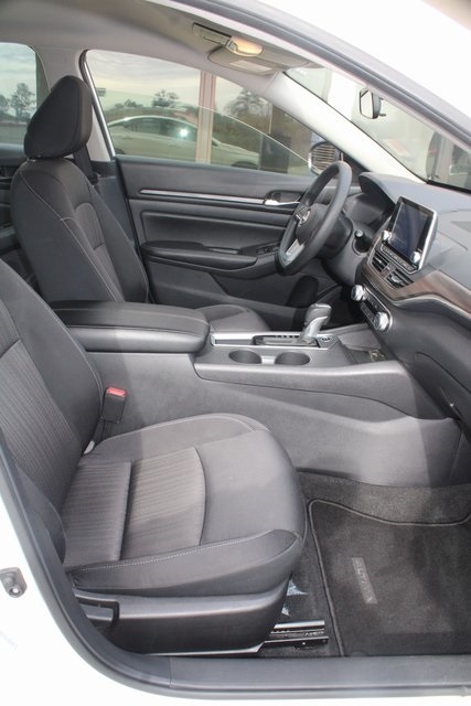 Nissan Altima SV FWD 2025