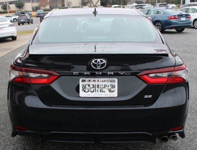 Toyota Camry SE Auto (Natl) 2024