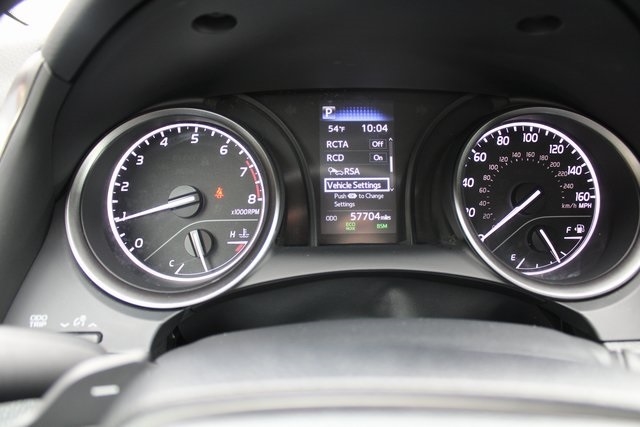 Toyota Camry SE Auto (Natl) 2024