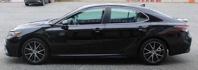 Toyota Camry SE Auto (Natl) 2024