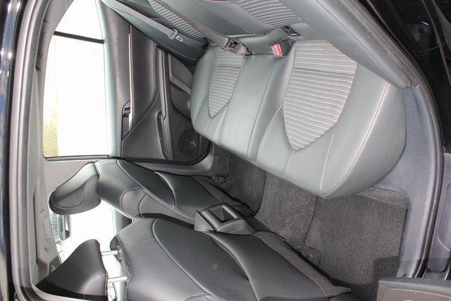 Toyota Camry SE Auto (Natl) 2024