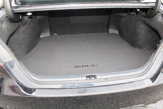 Toyota Camry SE Auto (Natl) 2024