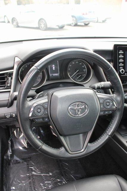 Toyota Camry SE Auto (Natl) 2024