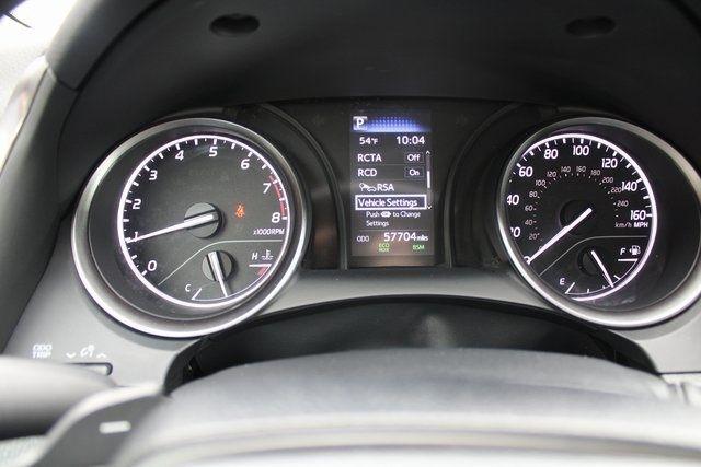 Toyota Camry SE Auto (Natl) 2024