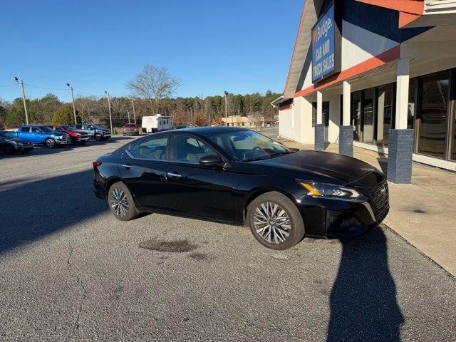 Nissan Altima SV FWD 2025