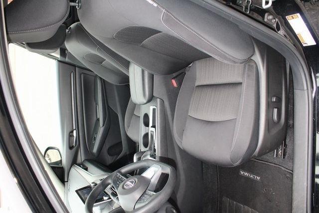 Nissan Altima SV FWD 2025