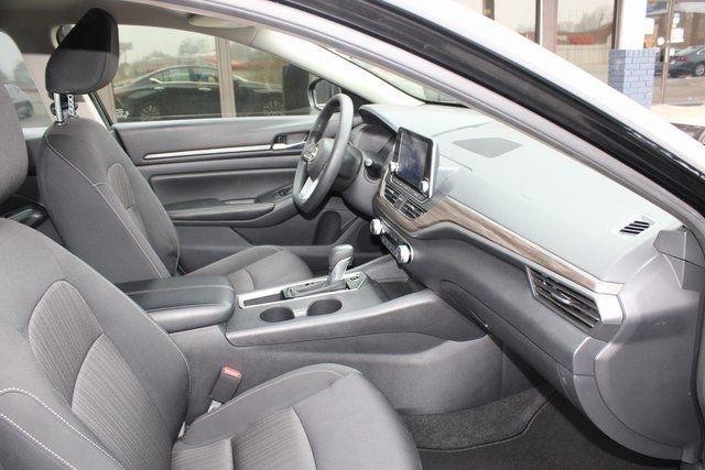 Nissan Altima SV FWD 2025