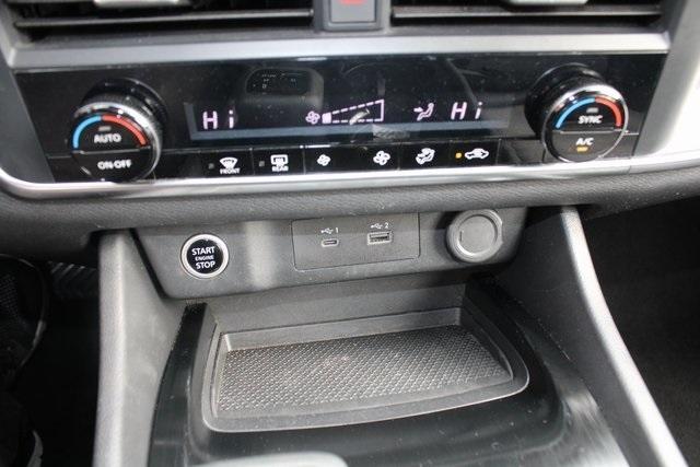 Nissan Rogue FWD SV 2023