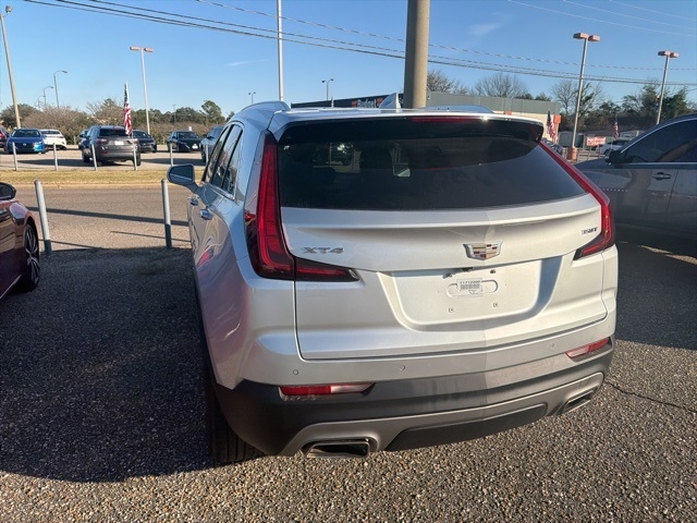 Cadillac XT4 FWD 4dr Premium Luxury 2021