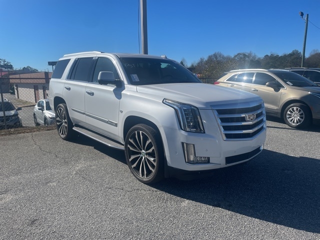 Cadillac Escalade 2WD 4dr Luxury 2017