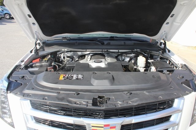 Cadillac Escalade 2WD 4dr Luxury 2017