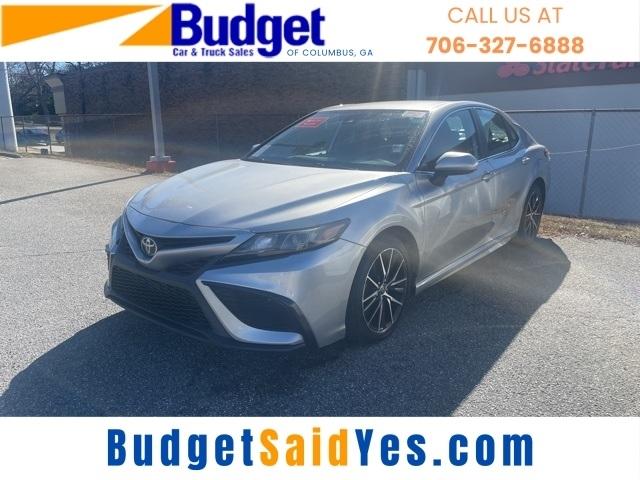 Toyota Camry SE Auto (Natl) 2021