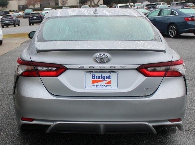 Toyota Camry SE Auto (Natl) 2021