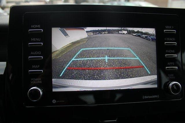 Toyota Camry SE Auto (Natl) 2021