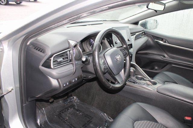 Toyota Camry SE Nightshade Auto (Natl) 2021