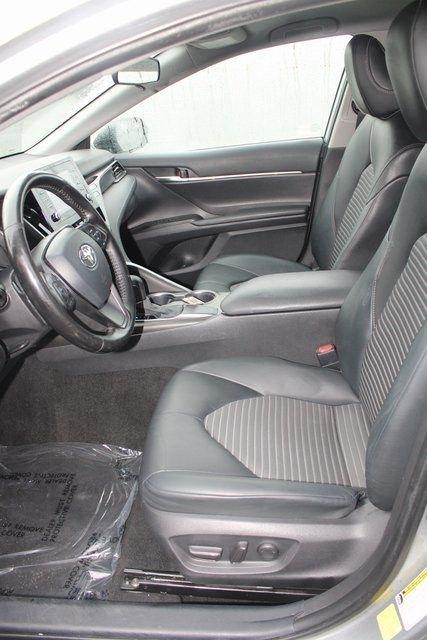 Toyota Camry SE Nightshade Auto (Natl) 2021
