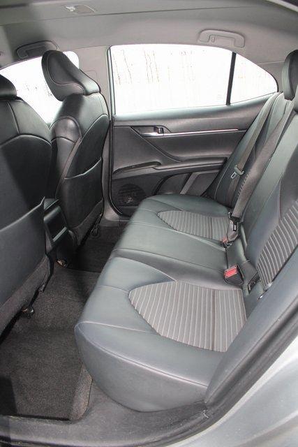 Toyota Camry SE Nightshade Auto (Natl) 2021