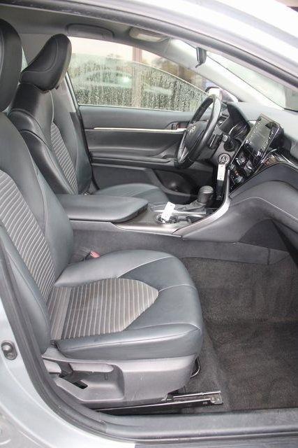 Toyota Camry SE Nightshade Auto (Natl) 2021