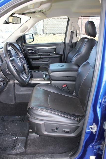 RAM 1500 4WD Quad Cab 140.5" Sport 2014