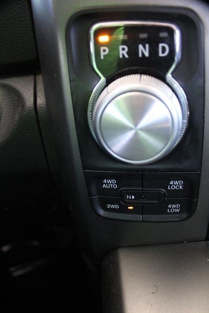 RAM 1500 4WD Quad Cab 140.5" Sport 2014