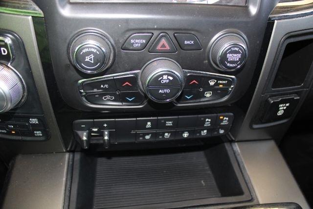 RAM 1500 4WD Quad Cab 140.5" Sport 2014