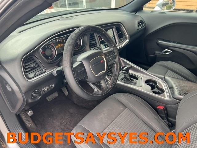 Dodge Challenger SXT Coupe 2017