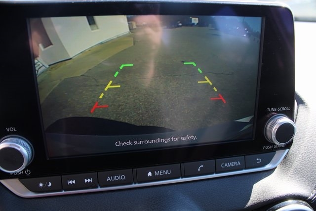 Nissan Sentra SV CVT 2023