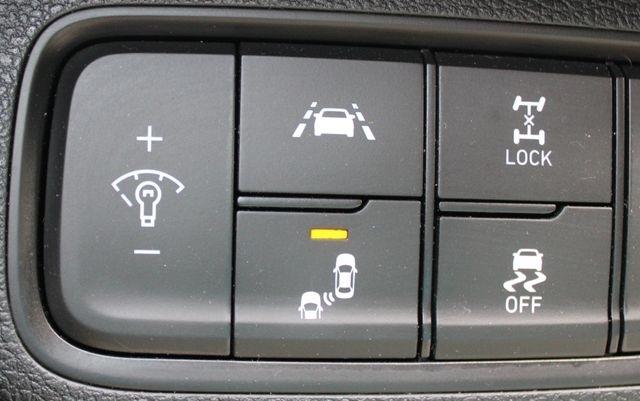 Hyundai Santa Fe SEL 2.4L Auto AWD 2020