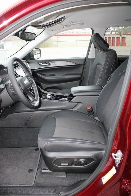 Jeep Grand Cherokee L Laredo 4x2 2023