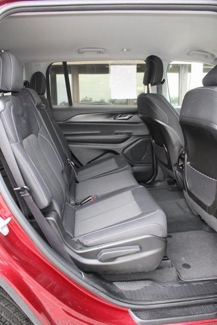 Jeep Grand Cherokee L Laredo 4x2 2023