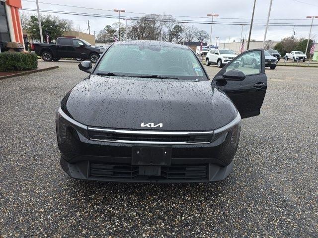 Kia K4 LXS FWD 2025