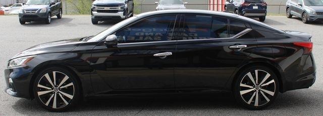 Nissan Altima 2.0 Platinum Sedan 2020