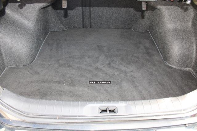 Nissan Altima 2.0 Platinum Sedan 2020