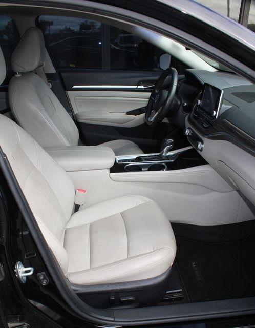 Nissan Altima 2.0 Platinum Sedan 2020