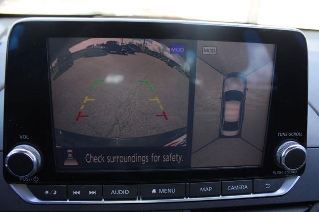 Nissan Altima 2.0 Platinum Sedan 2020