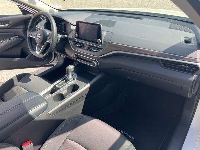 Nissan Altima SV FWD 2025